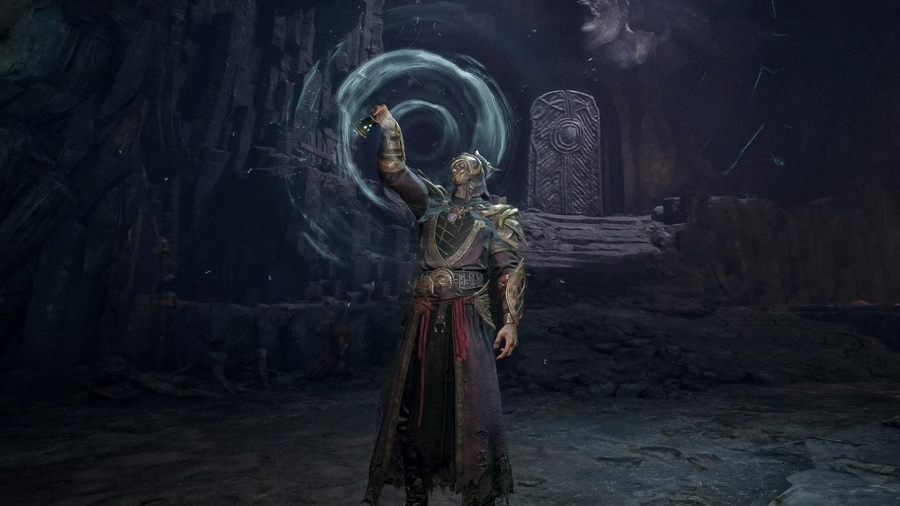 A Gyldhunter preparing to extract from the mist
